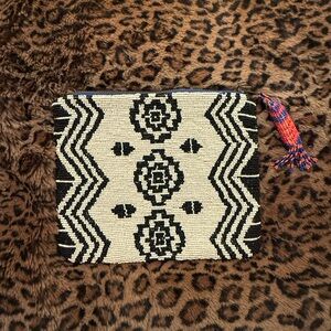 Beaded multi color zipper purse. Great for day or night. Excellent condition.